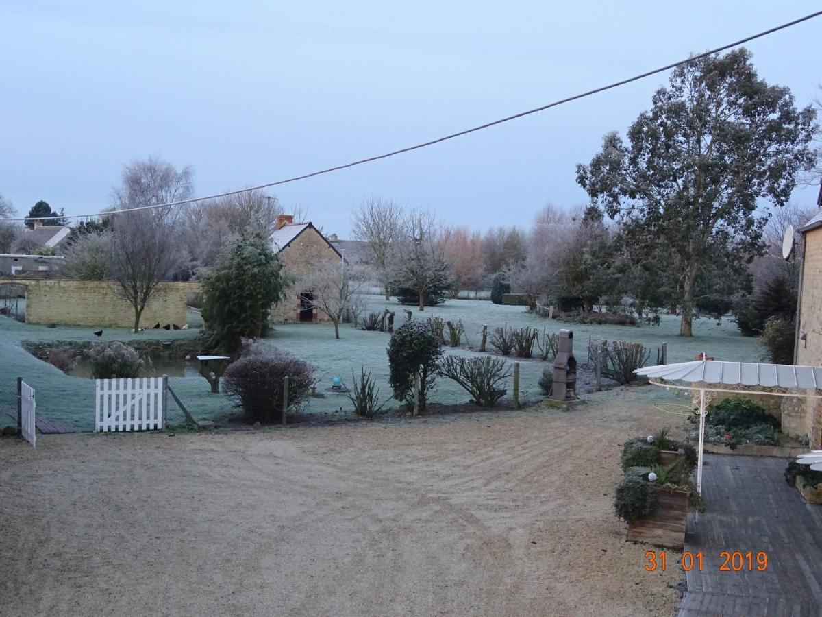 La Ferme Aux Chats Formigny Exteriér fotografie